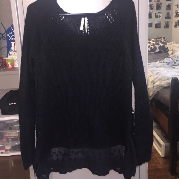Frenchi black sweater size L