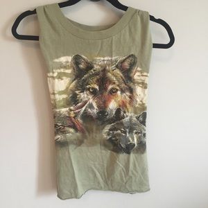 Trio wolf muscle tee