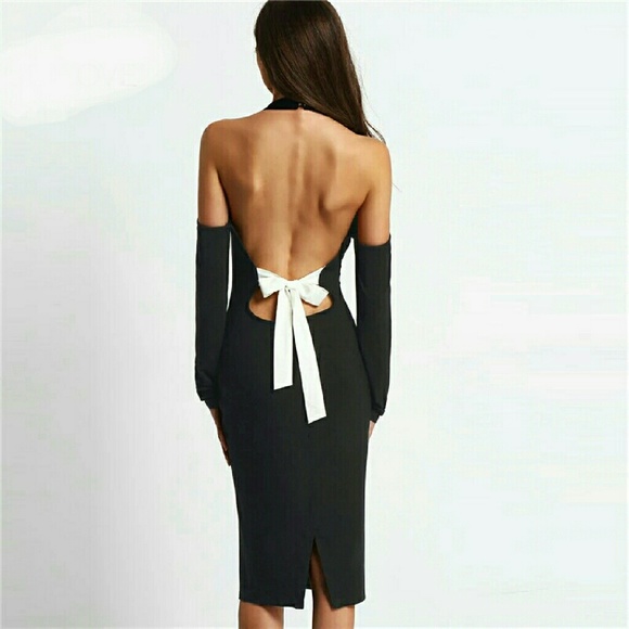 Dresses & Skirts - New* Beautiful Bow Back Dress