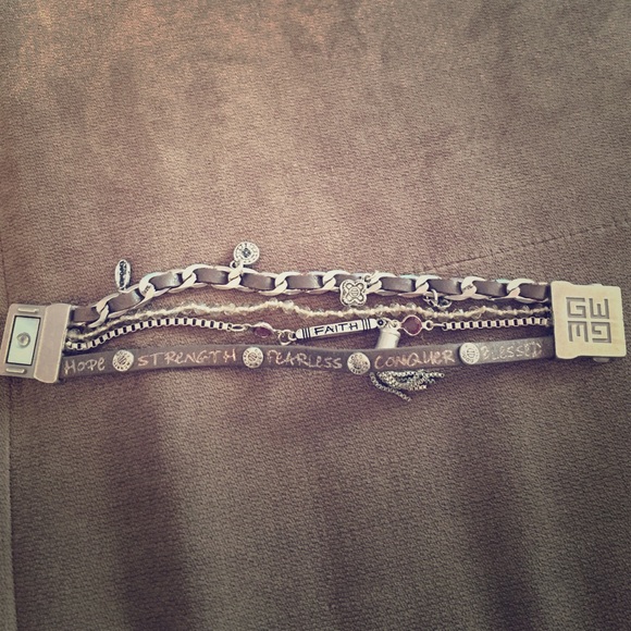 Bracelet