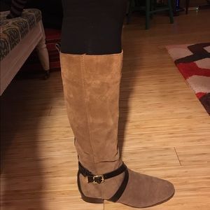 Size 10 Louise Et Cie Tan Suede Boots