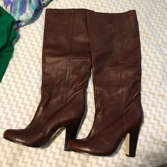 DOLCE VITA BROWN LEATHER BOOTS SIZE 7