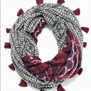 Stella & Dot reversible infinity scarf-burgundy