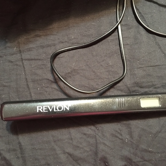 Revlon hair straightener