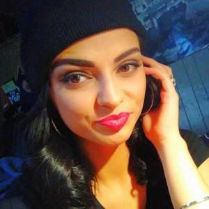 Meet your Posher, Renee