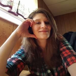 Meet your Posher, Roxanne