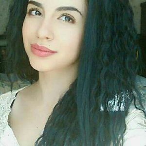 Meet your Posher, Shakiba