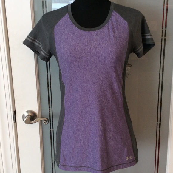 Under Armour Tops - Under Armour Fitted Heat Gear