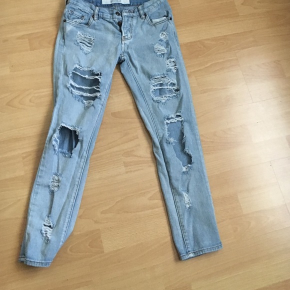 brandy melville boyfriend jeans