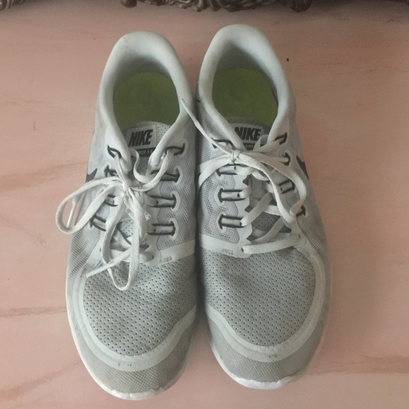 Old Gray and Black Nike Free Run 5.0