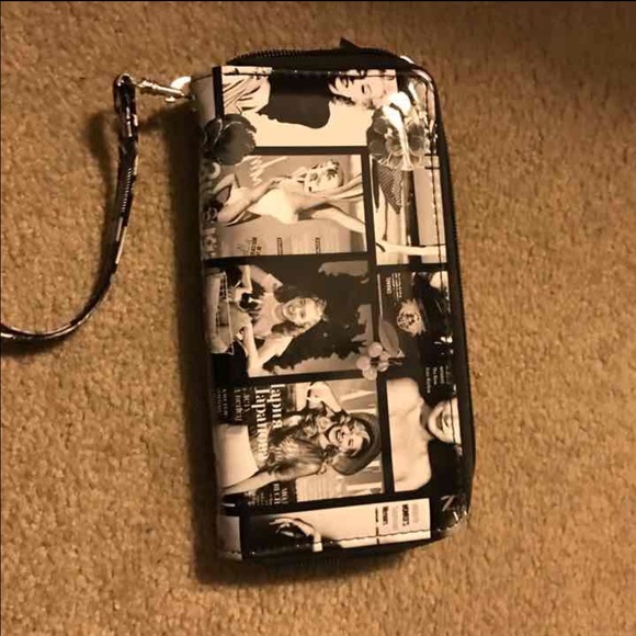 Wallet - Picture 2 of 3