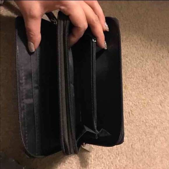 Wallet - Picture 3 of 3