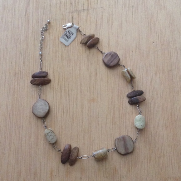 NWT 925 Wood and stone necklace