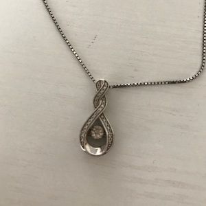 Beautiful diamond necklace 925 stamped