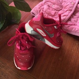 Infant Red Nikes