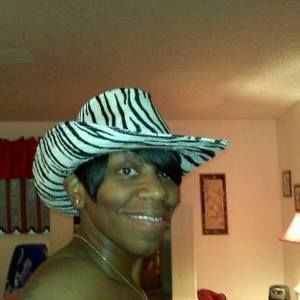 Meet your Posher, Melika