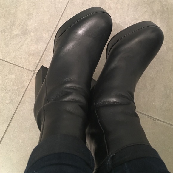 SOLD - Picture 4 of 4