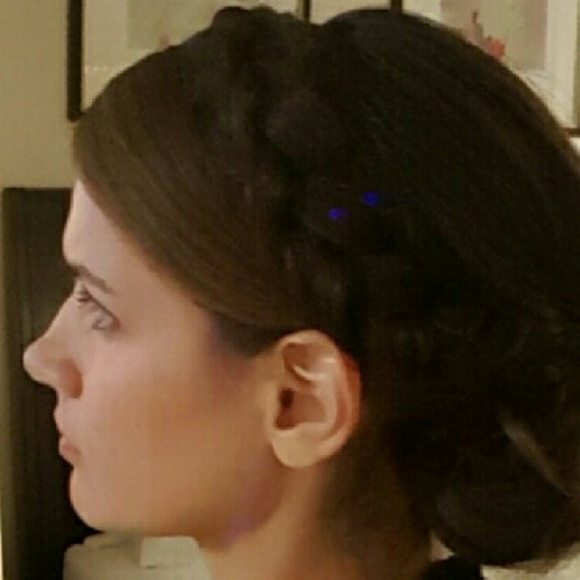 Meet your Posher, Kira