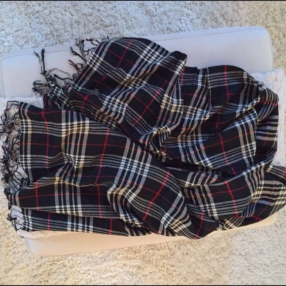 Plaid scarf - Picture 4 of 4