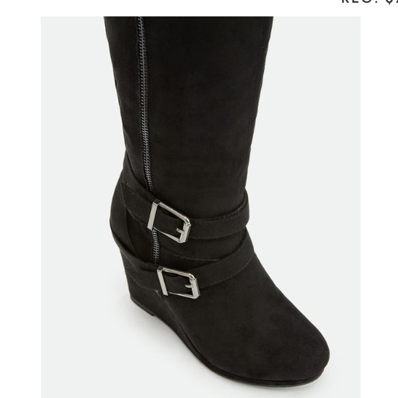 ♥️💚sale price is firm started at 45$ sWedge boots - Picture 3 of 4