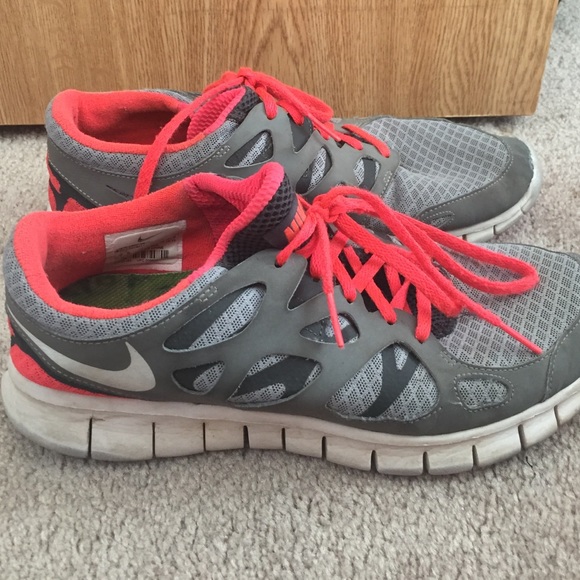 Nike shoes - Picture 1 of 1