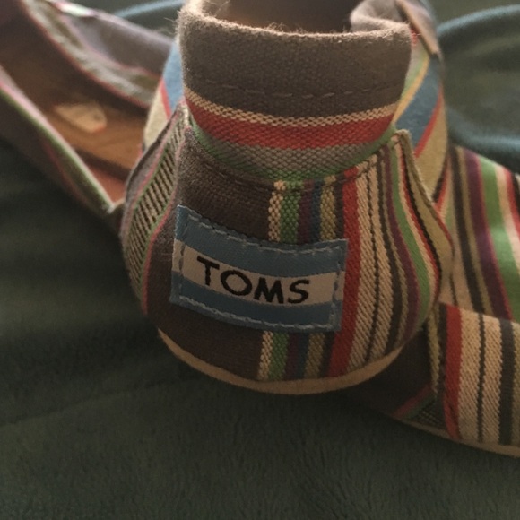 Tom's sz 10 - Picture 3 of 4