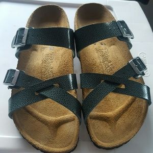 BIRKENSTOCKS GREEN BIRKIES
