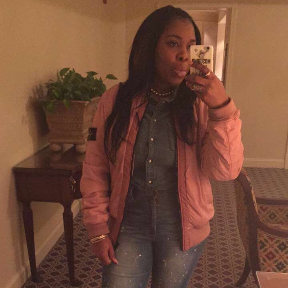 Meet your Posher, Ayanna