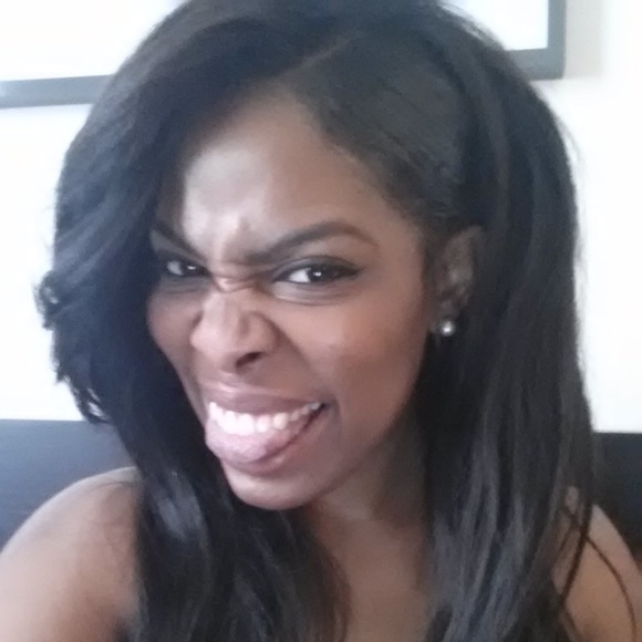 Meet your Posher, Ayanna - Picture 2 of 3