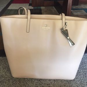 Barely used Kate spade bag