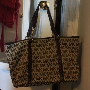 Michael kors tote bag