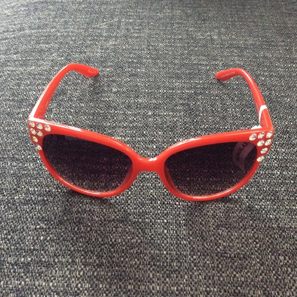 ❤Red Frame Sunnies w/Rhinestones ❤