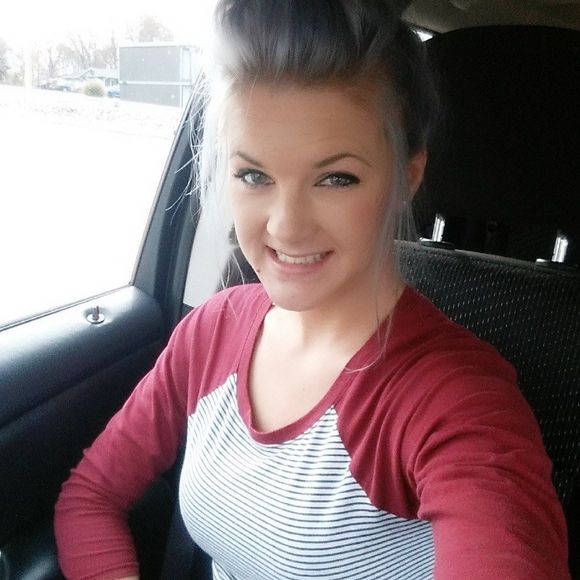 Meet your Posher, Crystal