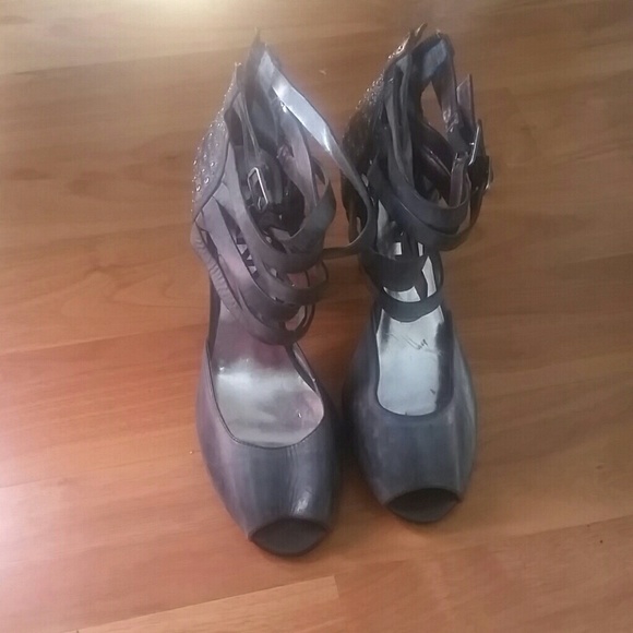 Shoes - Picture 1 of 2