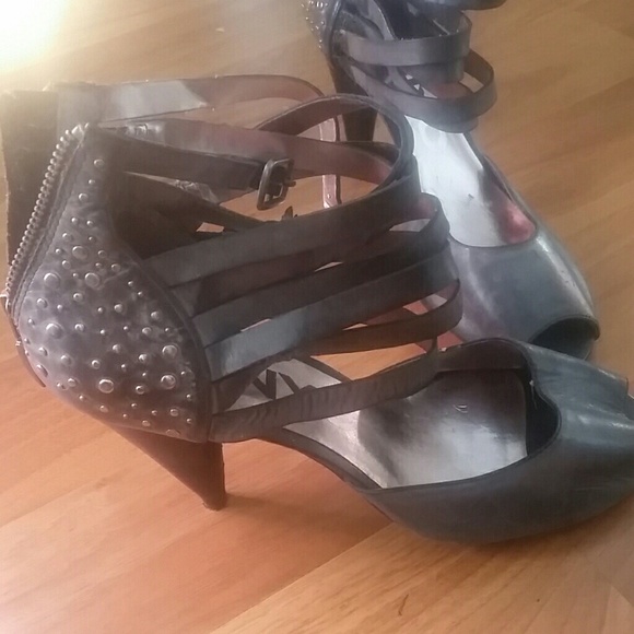 Shoes - Picture 2 of 2