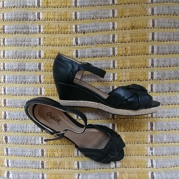 Platform wedge shoes