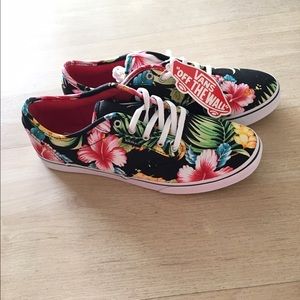 Aloha vans size 7.5