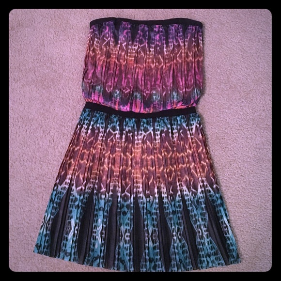 Vibrant strapless dress/ swim cover-up!