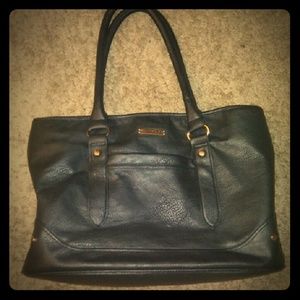 Black shoulder hand bag