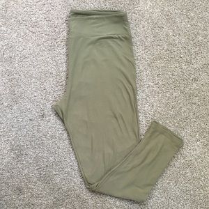 LULAROE olive leggings