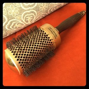 Olivia Garden professional brush