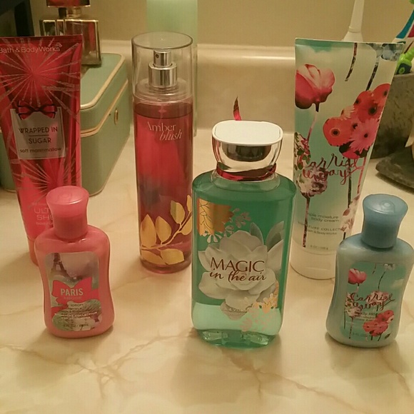 DONATING SOON! 🌻 Bath & Bodywork Bundle!