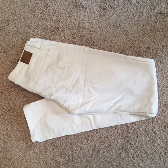 White stretch straight leg jeans size 0