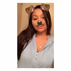 Meet your Posher, Arissa