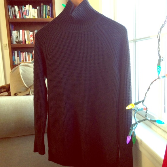 Banana Republic mock turtleneck sweater - Picture 1 of 4