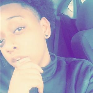 Meet your Posher, Breanna