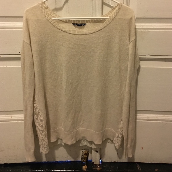 American eagle sweater