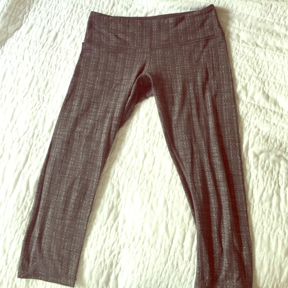 Lululemon wunder under crops