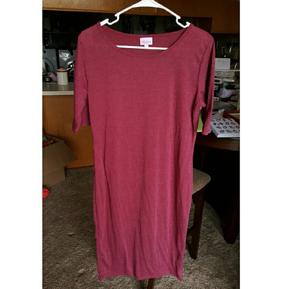 Maroon Julia