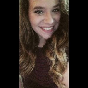 Meet your Posher, Brooke